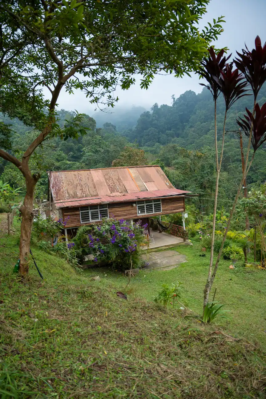 Chalet con vistas a la montana -- finca en venta Villacarmelo Cali