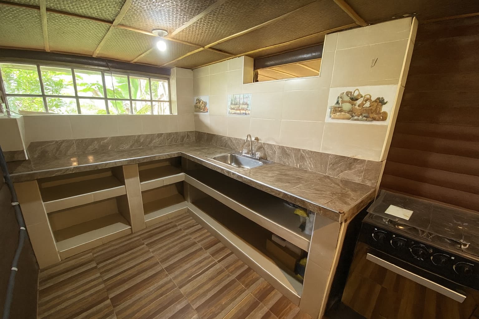 Cocina rustica La Mansion -- agua caliente vistas cascada Alto Iglesia